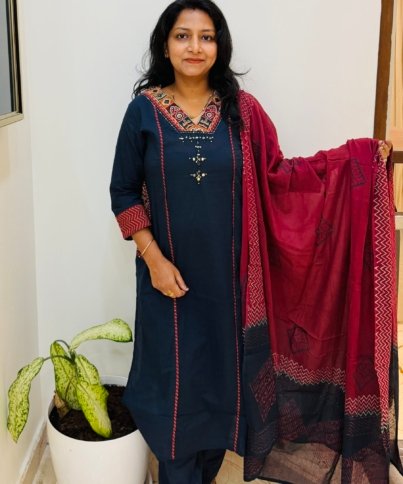 navy blue heavy embroidered pure cotton 3PC kurti set